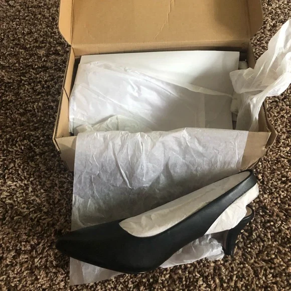 Clarks Heels Black Size 7 1/2 - Picture 3 of 7